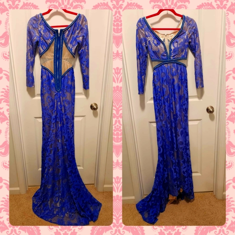 Royal blue lace illusion gown|tan underlayer|Built-in bra|NWOT|sz 2